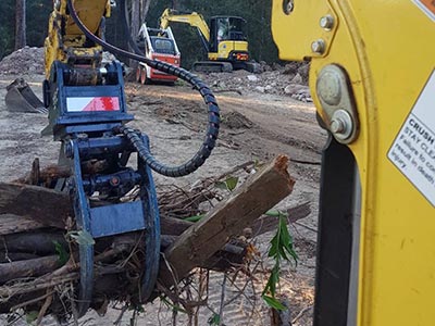 360 degree rotating hydraulic excavator grapple